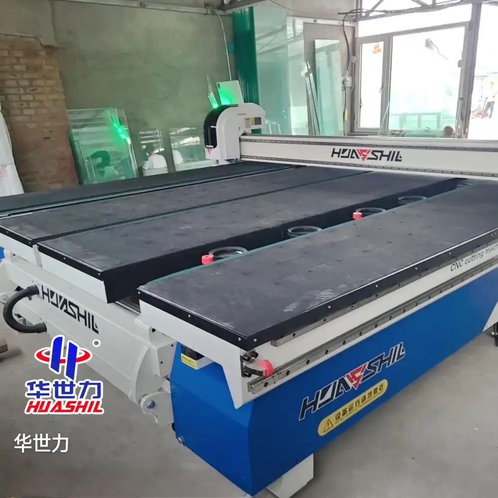 LOW-E glass cutting machine 